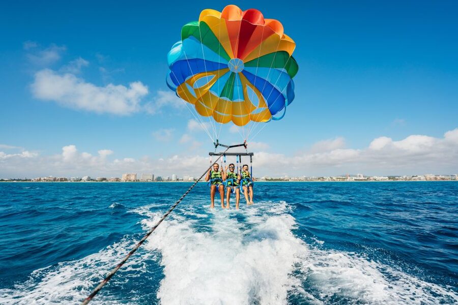 Palma Bay: Parasailing Experience - Day vs Sunset: Picking the Best Light Over Palma Bay