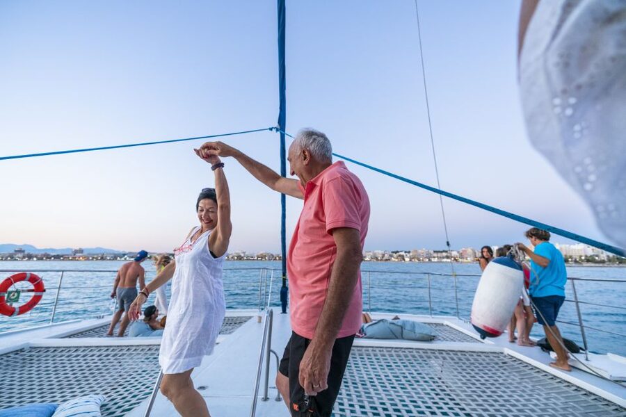 Palma: Catamaran Cruise with Swimming and Snorkelling - Palma Bay by Catamaran: What Makes This Cruise Work