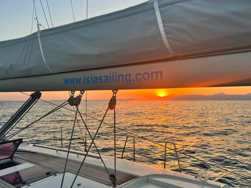 Palma de Mallorca: Sailing Tour with Drinks and Tapas - Second Bay of Palma Sail: Time to Wind Down