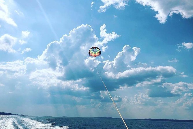 Parasailing Adventure at the Hilton Head Island - Tandem vs Triple Flights: Weight, Conditions, and Sharing the Harness Moment