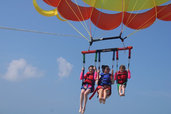 Parasailing Adventure in Anna Maria Island - From boat to sky: how the 350–400ft parasail ride actually works
