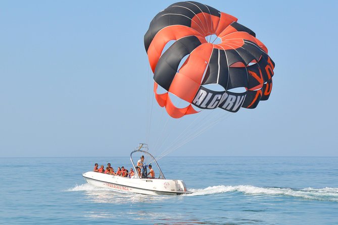 Parasailing from Vilamoura - Seeing the Algarve from above and from the water