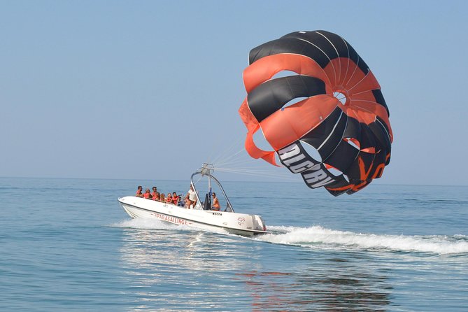 Parasailing from Vilamoura - Price and the real value: $51.86 plus optional photos