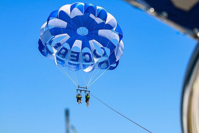 Parasailing from Vilamoura Marina - Getting Fitted: Lifejackets and Harness Setup