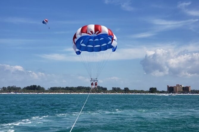 Parasailing in Clearwater Beach - Clearwater Gulf Parasailing: What the 75 Minutes Actually Feels Like