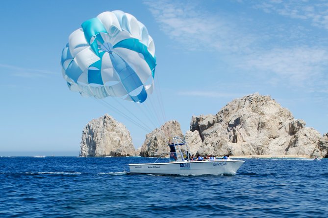 Parasailing Los Cabos Adventure - What’s Included (And What You Should Bring)
