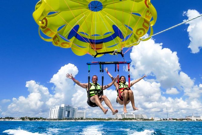 Parasailing with Miami Watersports - Single riders, double/triple flights, and how they handle group size