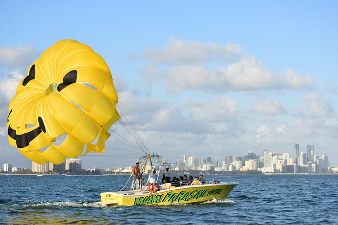 Parasailing with Miami Watersports - Photos, waterproof phone cases, and the extras you should understand