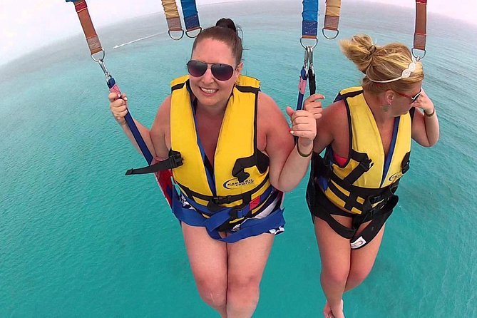 Parasailing Yacht Experience in Punta Cana - Parasailing from Punta Cana: what those minutes up top are like