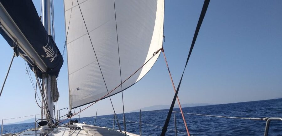 Paros: Iraklia, Schinoussa, & Naxos Sailing Tour with Lunch - Iraklia and the Alimia swim: the WWII hydroplane moment