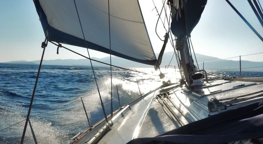 Paros: Iraklia, Schinoussa, & Naxos Sailing Tour with Lunch - Lunch on board: when it actually tastes like Greece