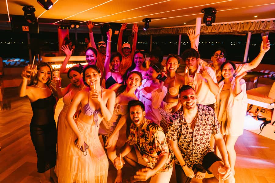 Pattaya: 3-Island Hopping Sunset Yacht & Buffet with Live DJ - Price and Value: What You’re Really Paying For
