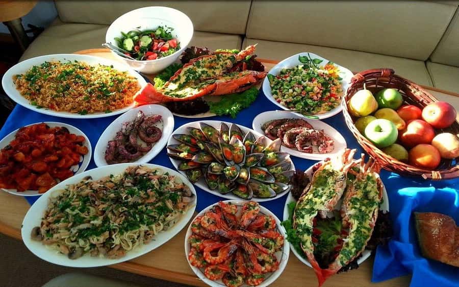 Pattaya: 3 Islands Catamaran Tour with Buffet Lunch - From Pattaya Pickup to Ocean Marina Jomtien: The Day Gets Moving Fast