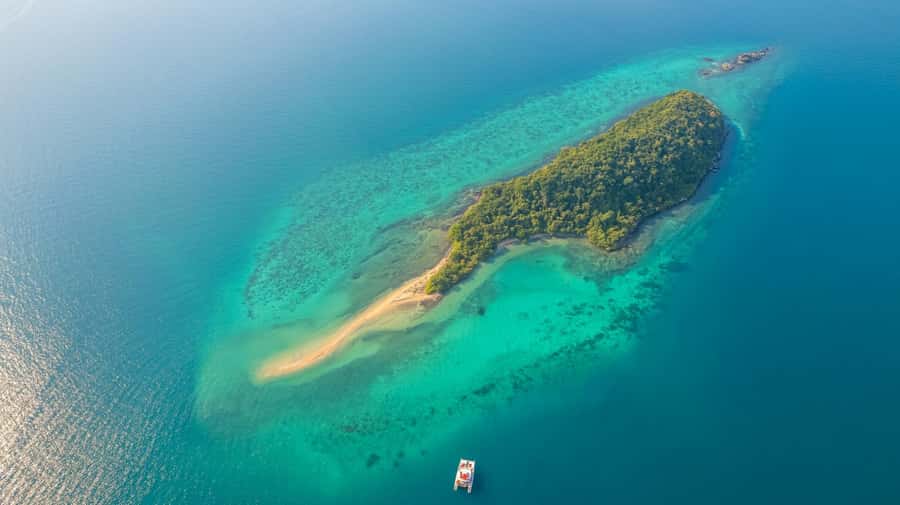 Pattaya: Full-Day 2 Islands Yacht Trip with Lunch and Sunset - Koh Phai: Your Main Water Playground (and Why It Matters)