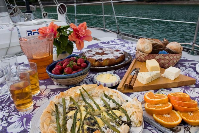 Phantom Sailing Bay of Islands - Your 5–6 hour day: the rhythm of the cruise