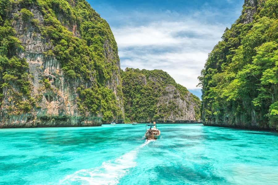Phuket: Bamboo Island and Phi Phi Islands by Fast Catamaran - Key moments that make this trip worth your time