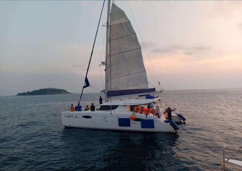 Phuket: Coral Island Catamaran Cruise with Sunset Dinner - Snorkeling at Koh Hey: What You’re Likely to See (and What Can Affect It)