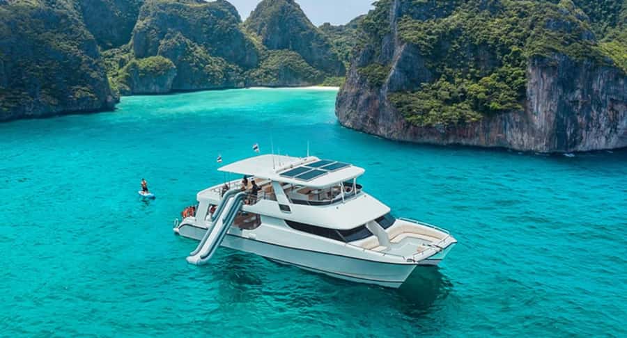 Phuket: James Bond & Phang Nga Bay by Luxury Sunset Yacht - James Bond Island and Khao Phing Kan: iconic scenery with real landing time