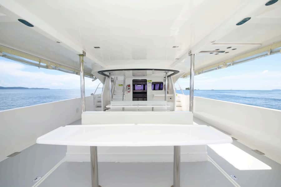 Phuket/Khao Lak: Similan Islands Luxury Catamaran Experience - Meals, snacks, and drinks: the day is designed to keep you fueled