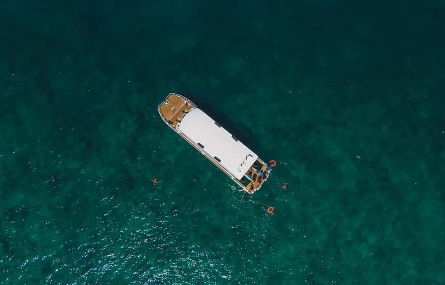 Phuket: Phi Phi, Bamboo & Maithon by Premium Speed Catamaran - Pileh Lagoon and the quick scenic moments that connect it all