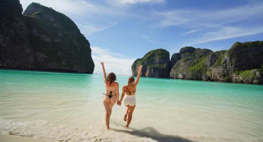 Phuket:Phi Phi, Bamboo, Maiton, Maya Speed Catamaran Tour - Sweetie catamaran ride: speed with open-deck comfort