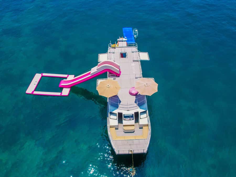 Phuket: Phi Phi Khai or Maiton Island by Speedboat/Catamaran - Phi Phi Don lunch: beachside food and a short reset