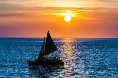 Polynesian Canoe Sunset Sail - Getting There: Ala Moana’s Easy Start Point