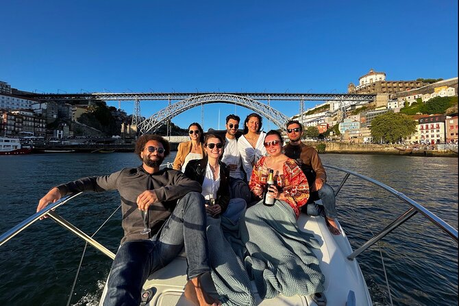 Port : 6 Bridges Private Yacht Cruise with Local Wine & Snacks - Ponte da Arrábida and Foz do Douro: Snacks With a View