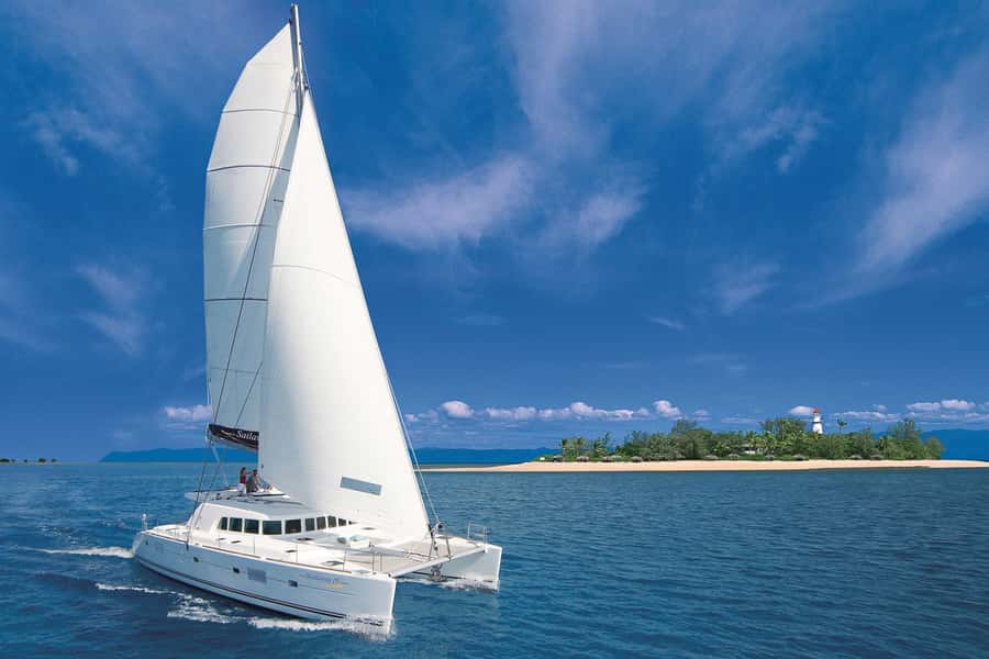 Port Douglas: Low Isles Afternoon Cruise on Luxury Catamaran - The 15-kilometre sail: reef day starts before you hit the lagoon