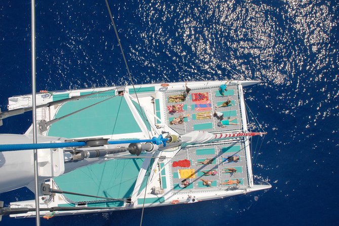 Portimao: Benagil Caves & Coastline - Catamaran - Swim stop and SUP time: how to maximize your water moments