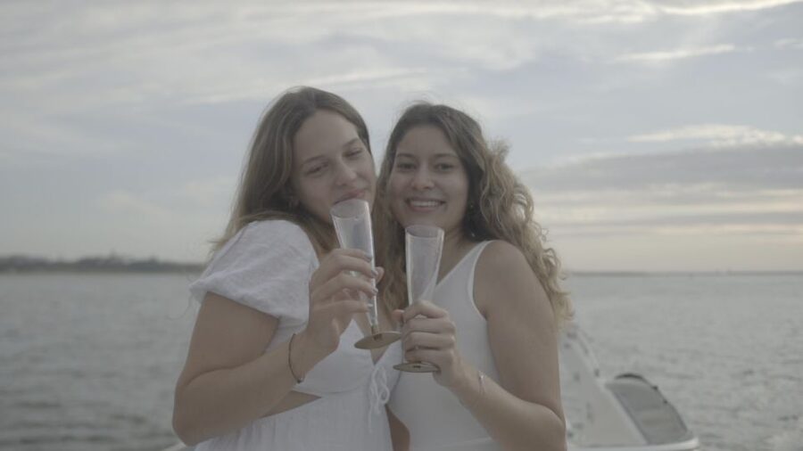 Porto: 6 Bridges Yacht Cruise with Local Wine & Snacks - Price and value: is $330 per group up to 8 a good deal?