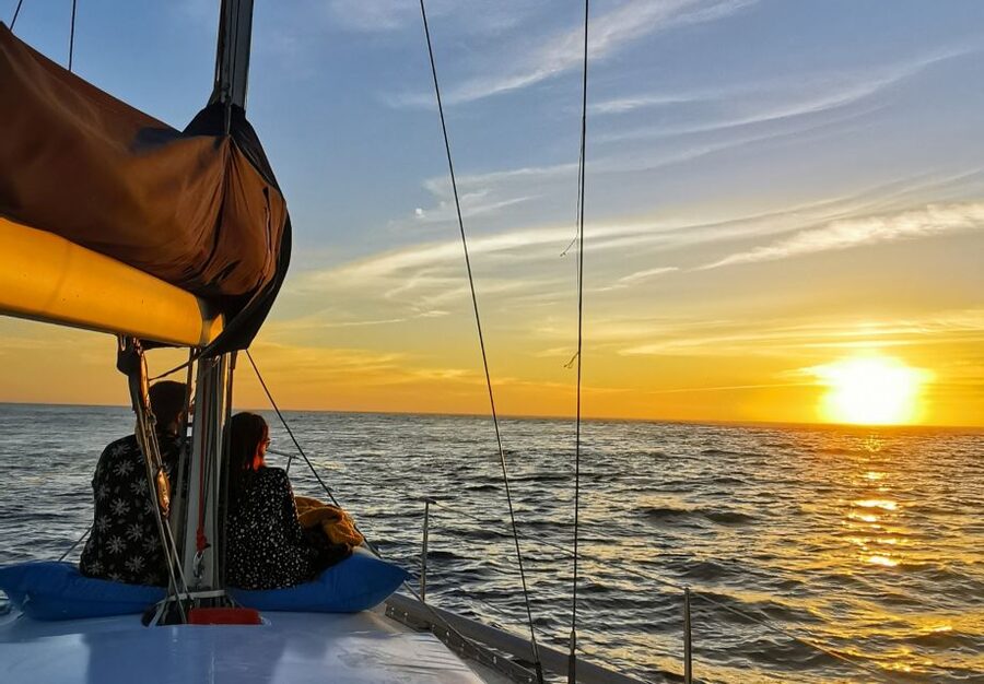 Porto: Charming Sailboat Cruise with Port Wine,Sunset Option - A 2-hour Porto sunset you can actually relax on