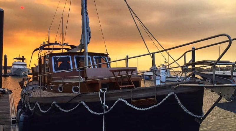 Porto: Classic Sailboat Cruise Along the Douro River - What You Really Get: Welcome Drink, Music, Certified Crew