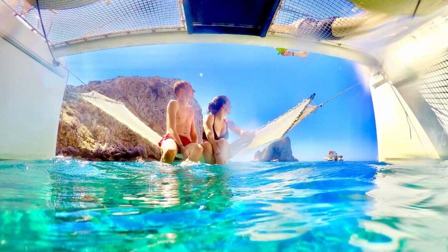 Porto Conte: Half-day catamaran tour with aperitif - Who this half-day catamaran suits best