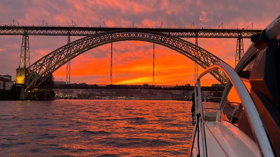 Porto: Luxury 6 Bridges Yacht Cruise with Wine & Snacks - Key things I’d focus on before you book