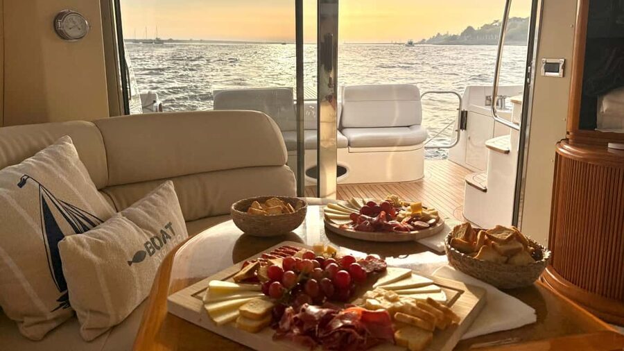 Porto: Luxury 6 Bridges Yacht Cruise with Wine & Snacks - Gaia and Cais de Gaia: Port wine country across the water