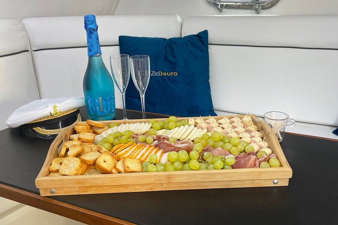 Porto: Private Yacht Cruise with Local Wine, Snacks and 6 Bridges - When to go: timing and weather that make the bridges look best