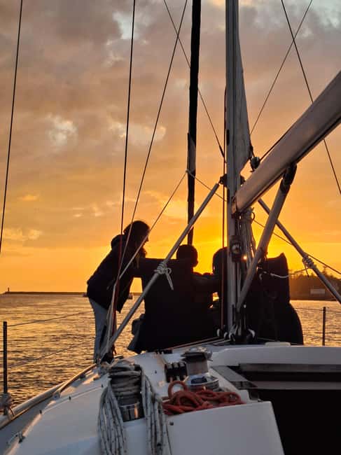 Porto shared Thullium Sailboat, enjoy magic sunset&open sail - Price and value: what $42 buys you