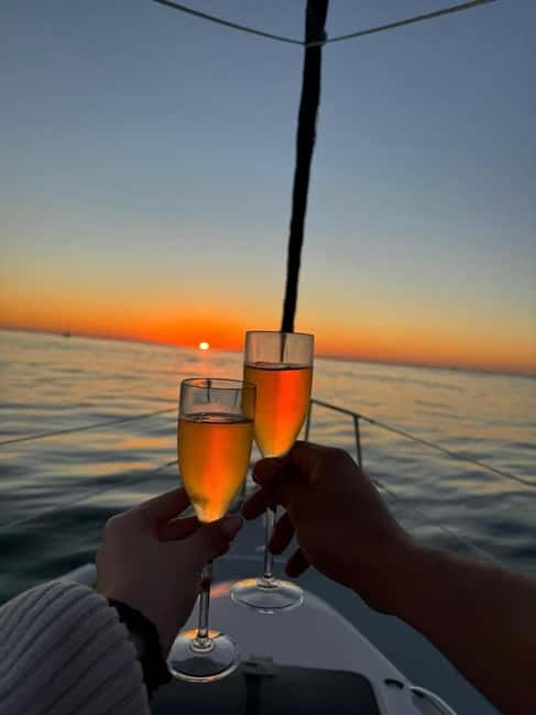 Porto shared Thullium Sailboat, enjoy magic sunset&open sail - The boat and onboard setup: what you’ll actually notice