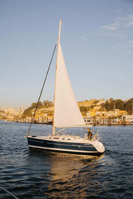 Porto: Sunset Cruise with Welcome Drink in a Sailboat - Key highlights worth booking