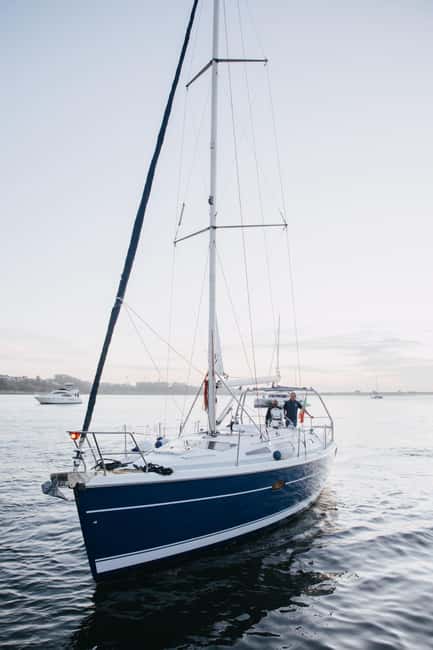 Porto: Sunset Cruise with Welcome Drink in a Sailboat - Your route: São Pedro da Afurada to the Ribeira in bridge-view sequence