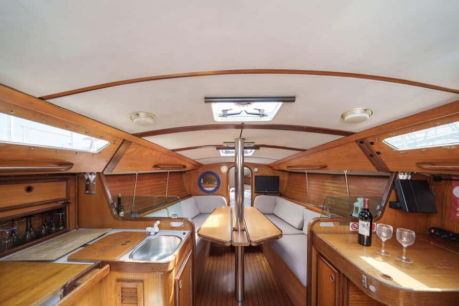 Porto: Sunset Cruise with Welcome Drink in a Sailboat - Who should book this Porto sunset cruise on the Douro?