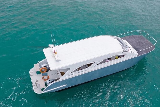 Premium Phi Phi, bamboo island tour Speed Catamaran - Bamboo Island: reef snorkeling and a classic Phi Phi beach moment