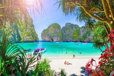 Premium Phi Phi, bamboo island tour Speed Catamaran - Koh Khai Nai: the short island break that gets you into the water