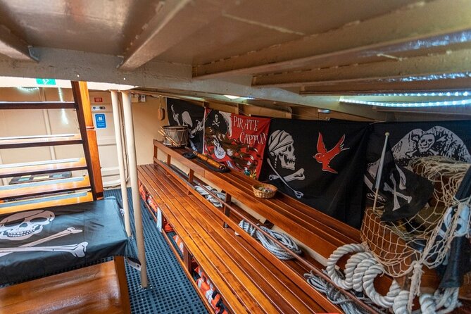 Premium Pirate Beach Adventure, Open sea Rope Swing, Drinks+Lunch - Finding La Fantástica and Getting Out to the Water Smoothly