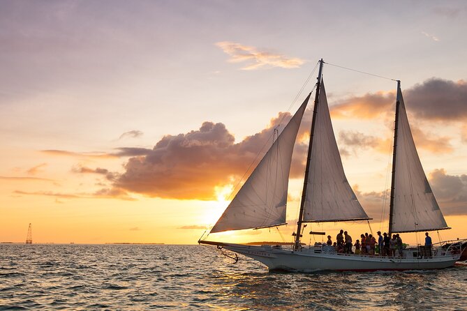 Private 2-Hour Wind and Wine Sunset Sail in Key West - The 2-Hour Sunset Plan: Timing, Pace, and the Best Views