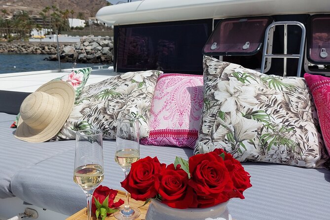 Private 4 hour Catamaran cruise in south coast of Gran Canaria - Lunch and drinks on board: tapas that actually fit the day