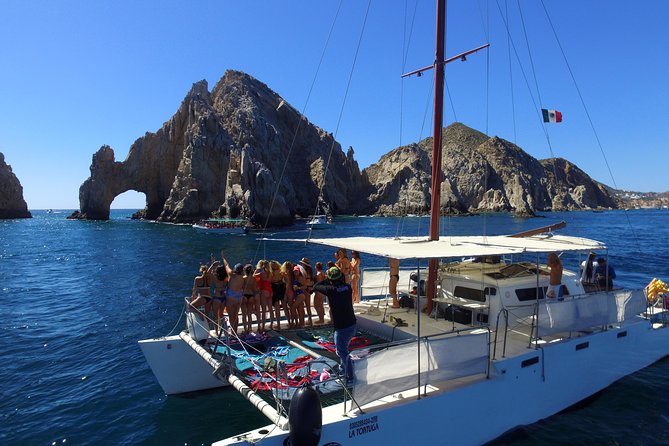 Private Catamaran Snorkeling Cruise in Los Cabos - Lovers Beach Arch and the Cabo San Lucas Sightseeing Mix