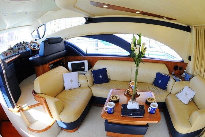 Private Charter Yacht: Dubai Marina, Atlantis And Burj al Arab - On board: the comfort details that change the whole experience