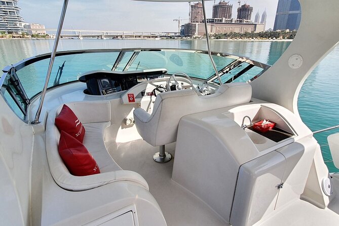 Private Dubai 2 Hours Luxury Yacht Charter with BBQ Option - Drinks, Snacks, and the BBQ Option: What Food Choices Actually Change